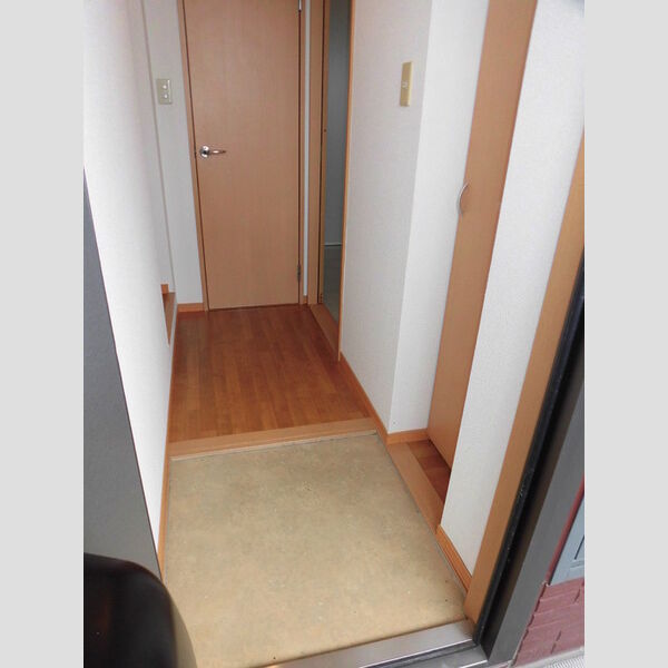 玄関 (202 玄関)