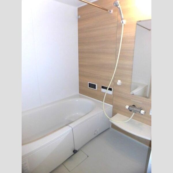 バス (201　換気乾燥機付き浴室)