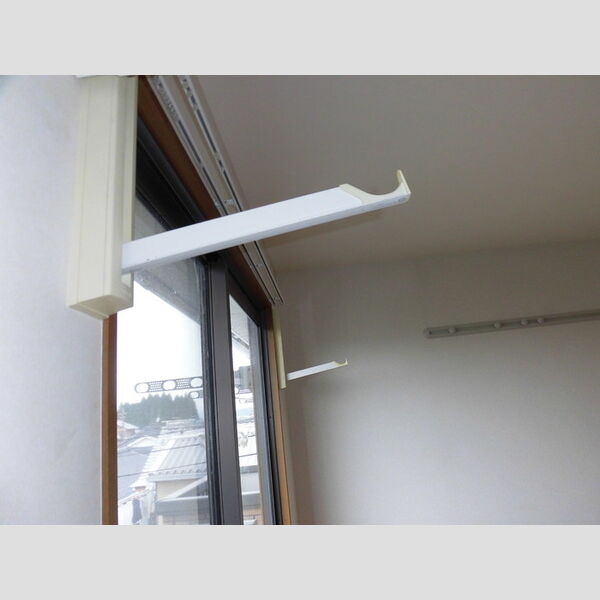 その他 (202　室内物干し受け)