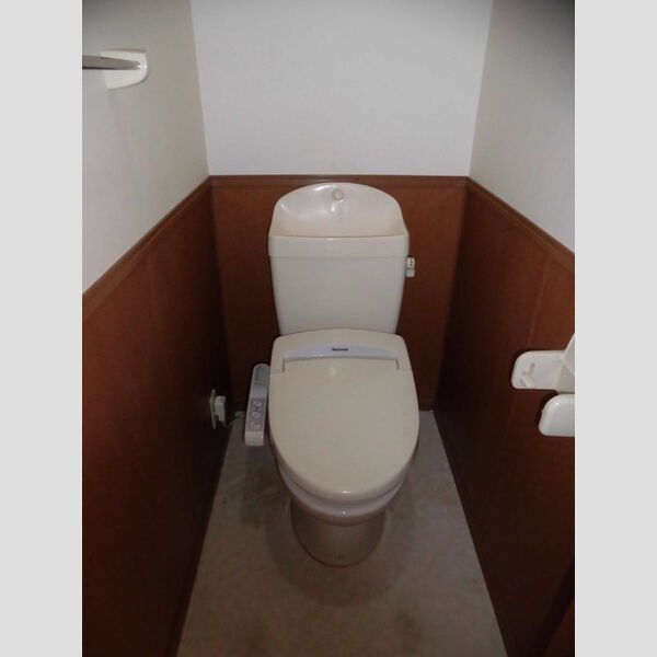 トイレ (202　温水洗浄暖房便座)