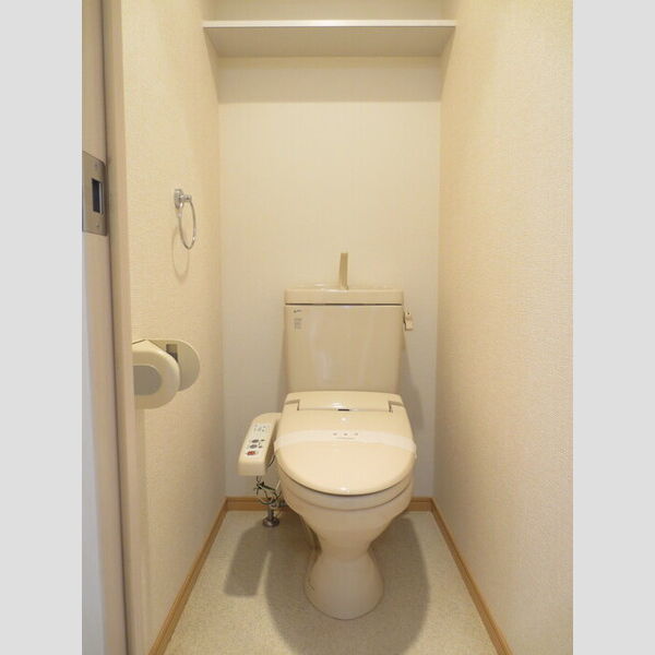 トイレ (203　温水洗浄暖房便座トイレ)
