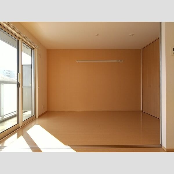 その他 (202　洋室)