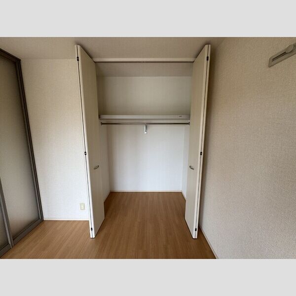 収納 (102　クローゼット)