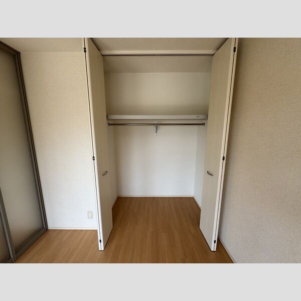 収納 (102　クローゼット)