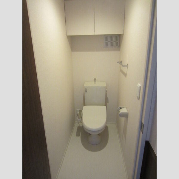 トイレ (202　温水洗浄便座トイレ)