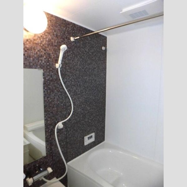 バス (106　換気乾燥機付き浴室)