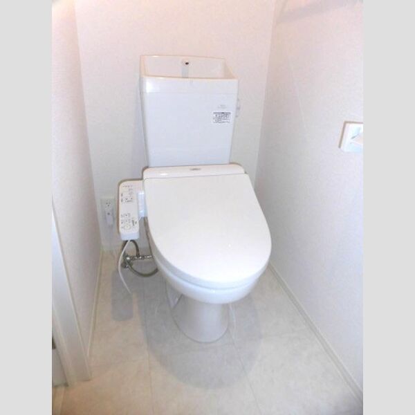 トイレ (106　温水洗浄暖房便座)