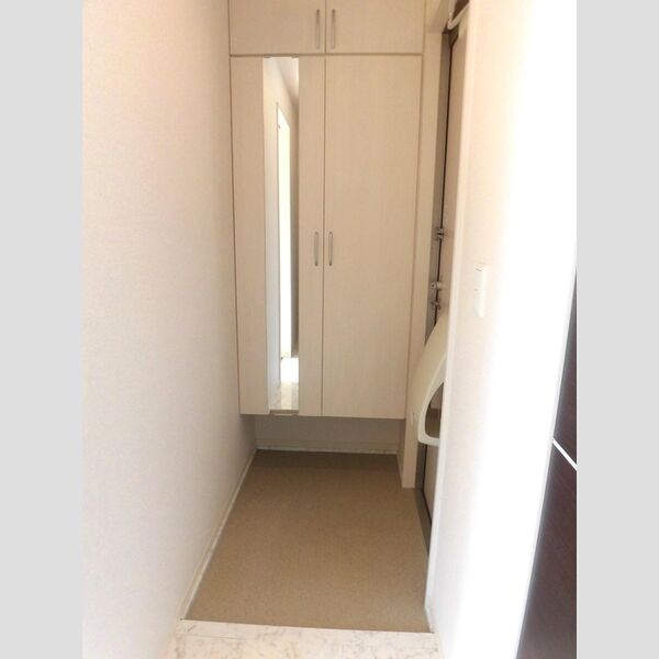 玄関 (101 玄関)