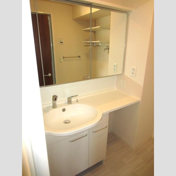 洗面所 (201　洗髪洗面化粧台)