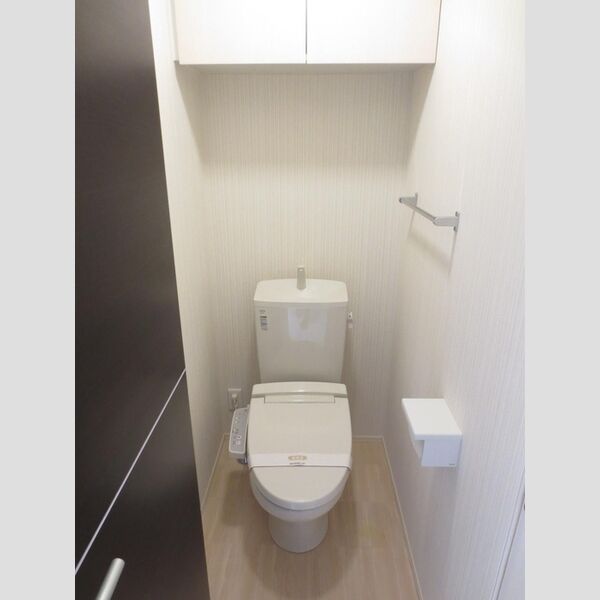 トイレ (103　温水洗浄暖房便座トイレ)