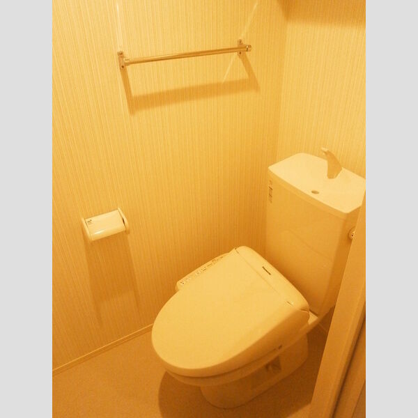 トイレ (106　温水洗浄暖房便座)