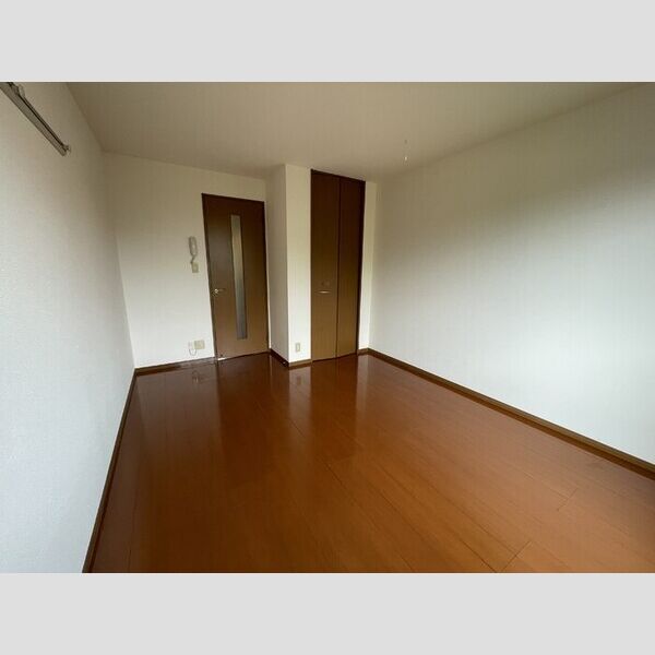 その他 (105　洋室)