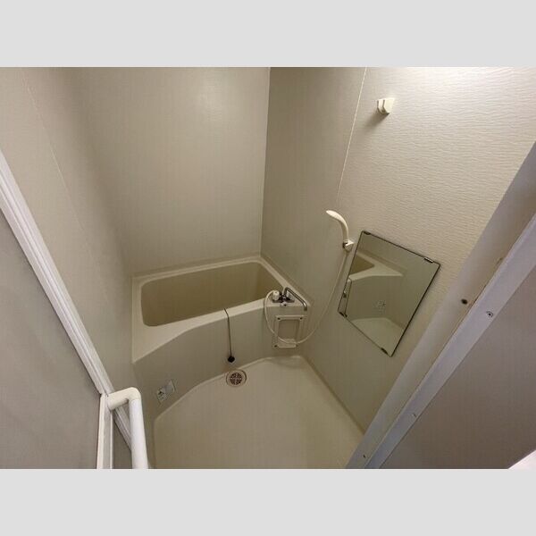 バス (105　バスルーム)