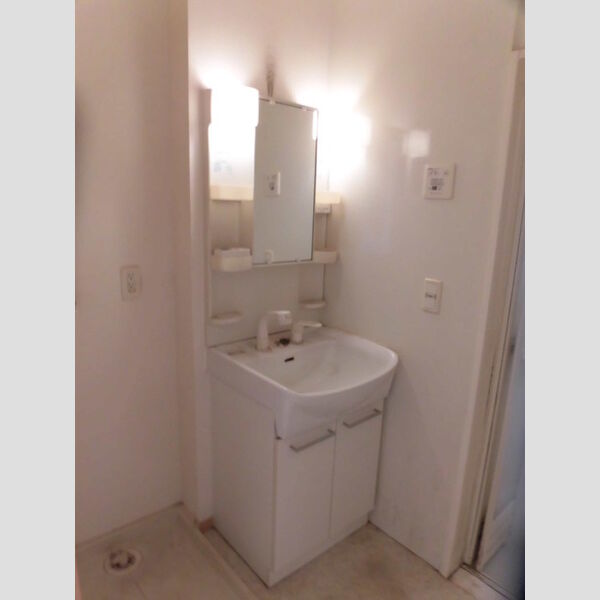 洗面所 (B107　洗髪洗面化粧台)