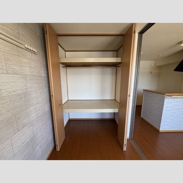 収納 (208 クローゼット)