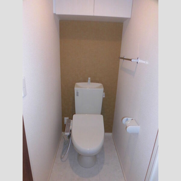 トイレ (Ⅰ-105　温水洗浄暖房便座)