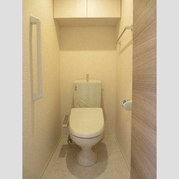 トイレ (101 温水洗浄暖房便座トイレ)