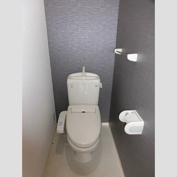 トイレ (202 温水洗浄暖房便座)