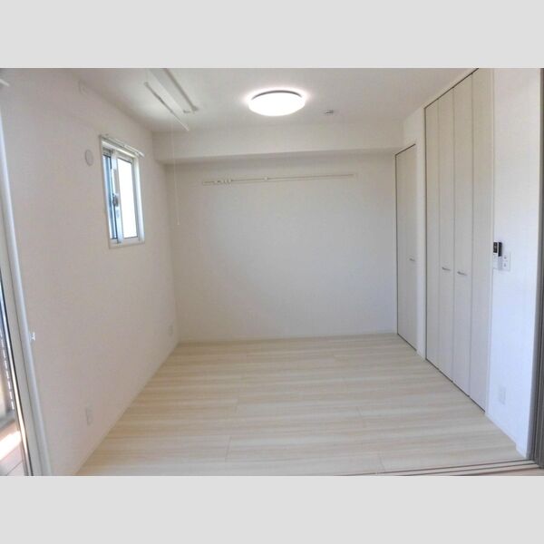 その他 (207　洋室)