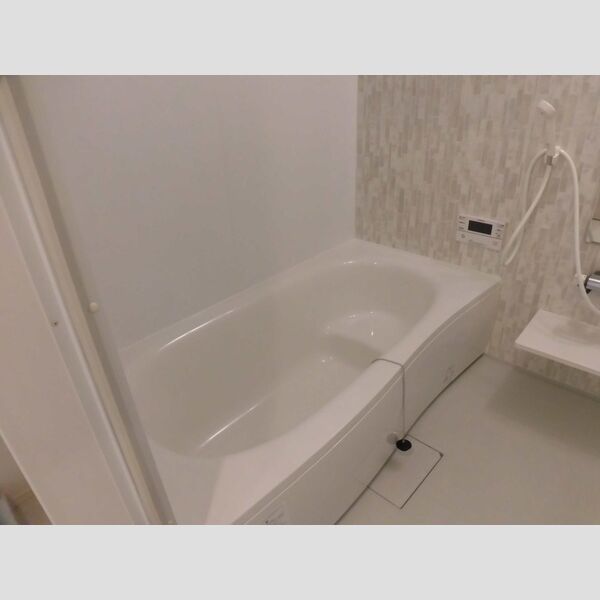 バス (207　バスルーム)