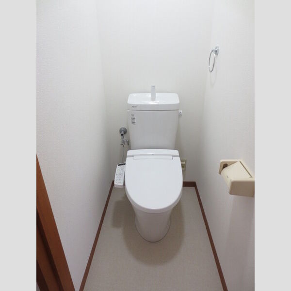 トイレ (201　温水洗浄暖房便座トイレ)