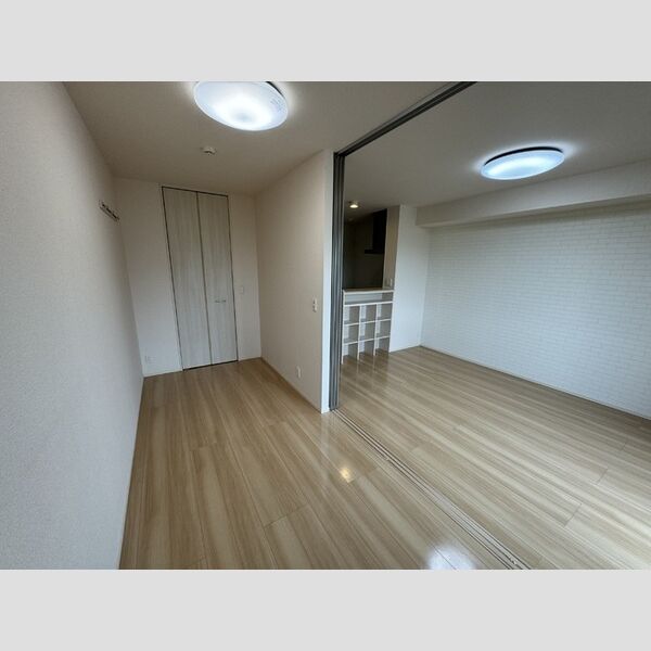 その他 (102　洋室)