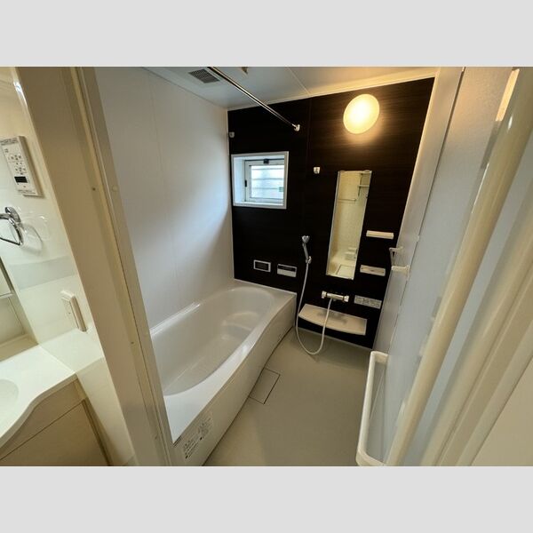 バス (102　換気乾燥機付きバスルーム)