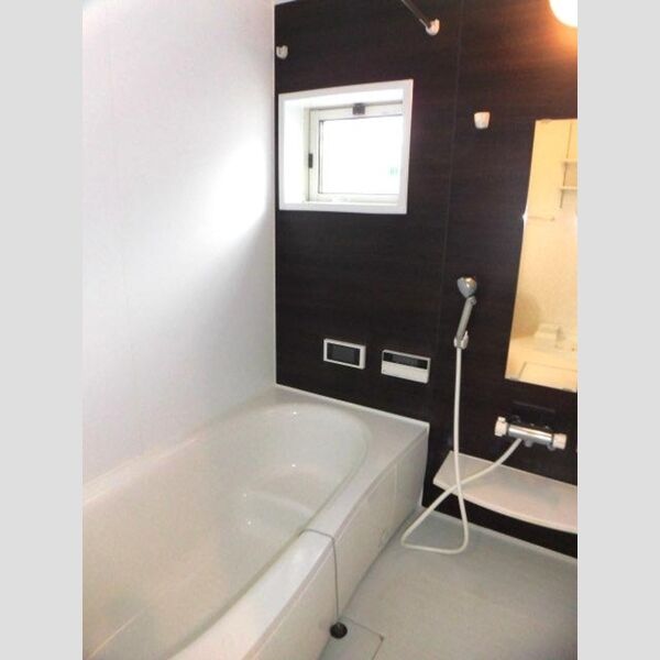 バス (102　換気乾燥機付き浴室)