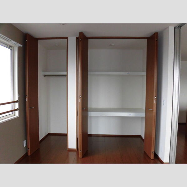 収納 (305　クローゼット)