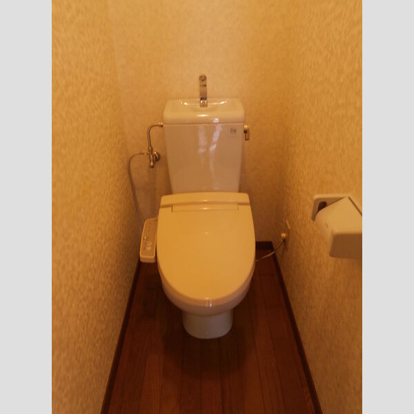 トイレ (206　温水洗浄暖房便座トイレ)