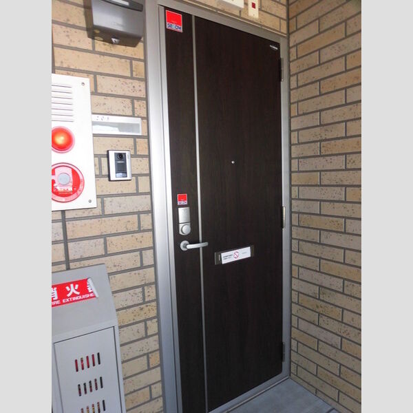 その他 (205 玄関)