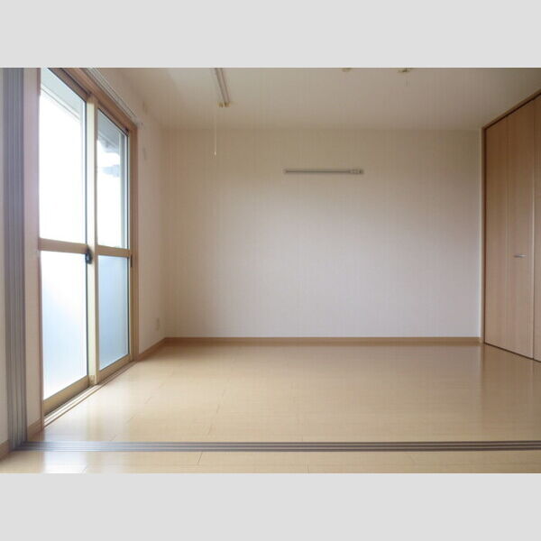 その他 (202 洋室)