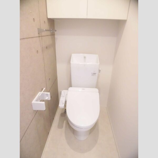 トイレ (101　温水洗浄便座トイレ)