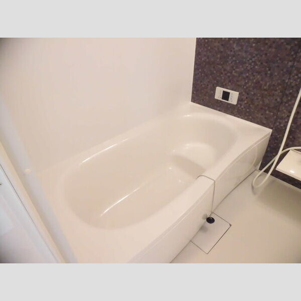 バス (102　バスルーム)