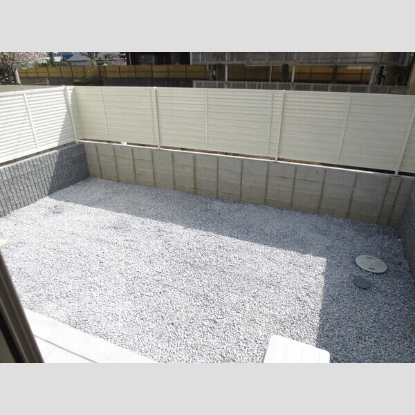 その他 (106　専用庭)