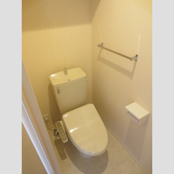 トイレ (106　温水洗浄暖房便座トイレ)