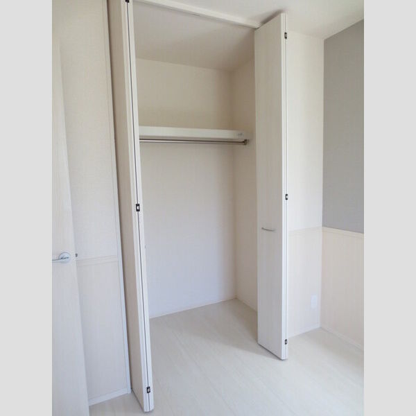 収納 (106　洋室クローゼット)