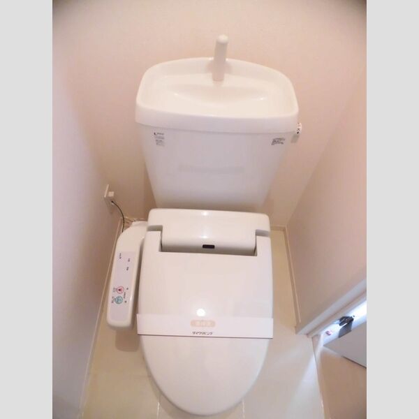 トイレ (101　温水洗浄便座トイレ)