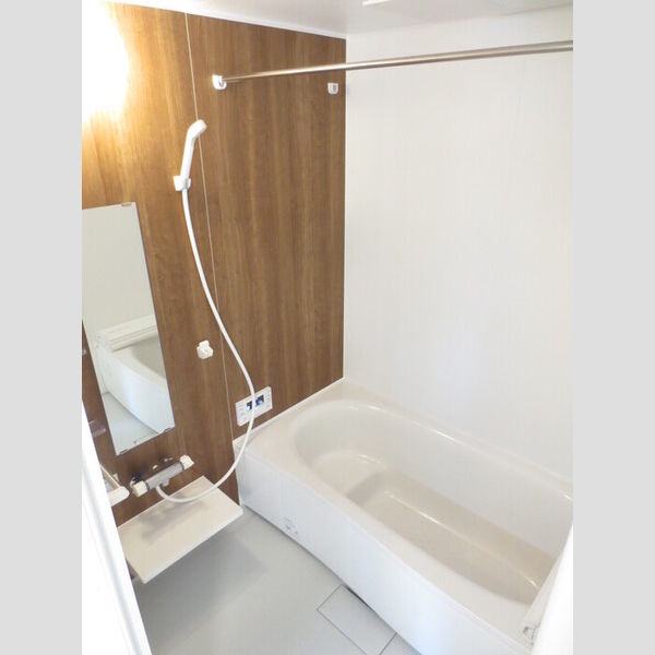 バス (102　乾燥機付きバスルーム)