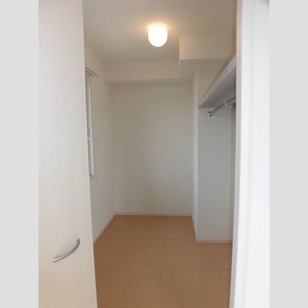 収納 (206　ウォークインクローゼット)