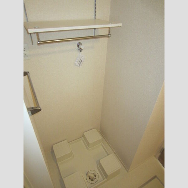 その他 (205 洗濯機置き場)