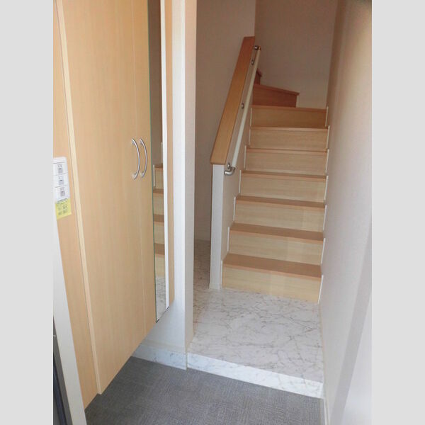 玄関 (206　玄関)