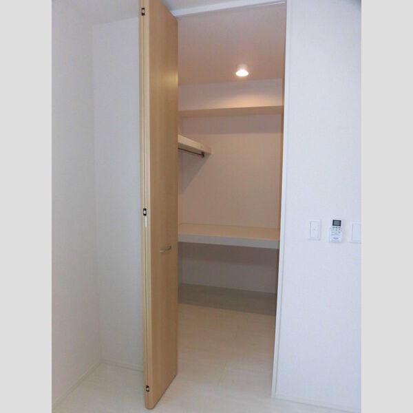 収納 (206　ウォークインクローゼット)