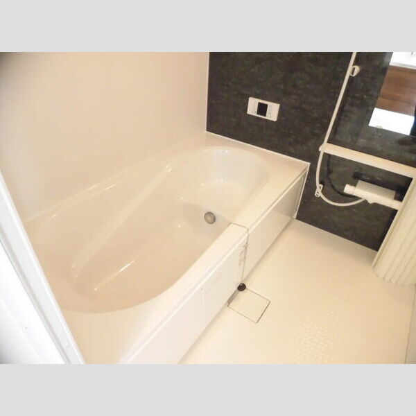 バス (105　バスルーム)