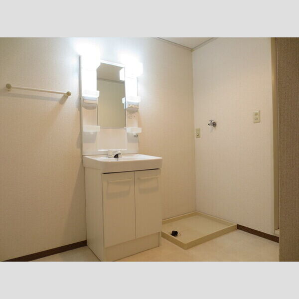 洗面所 (B201　洗面台　洗濯機置き場)
