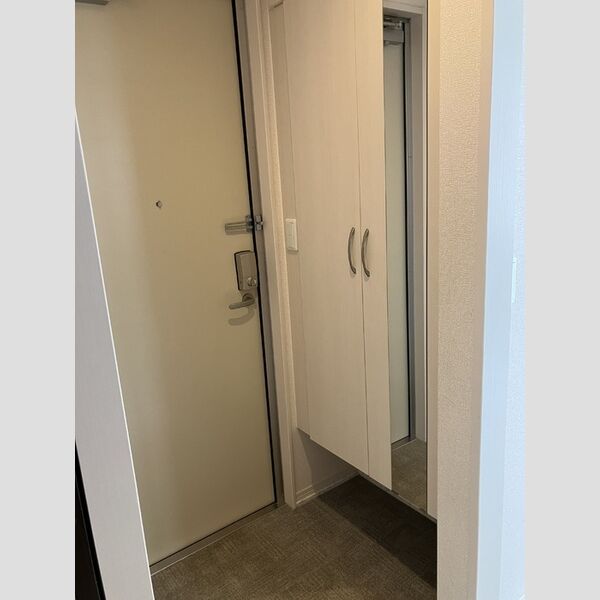玄関 (101 玄関)