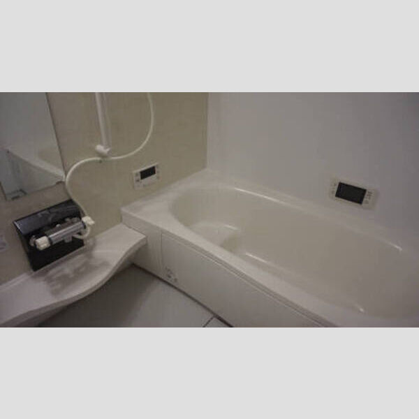 バス (A103 浴室)