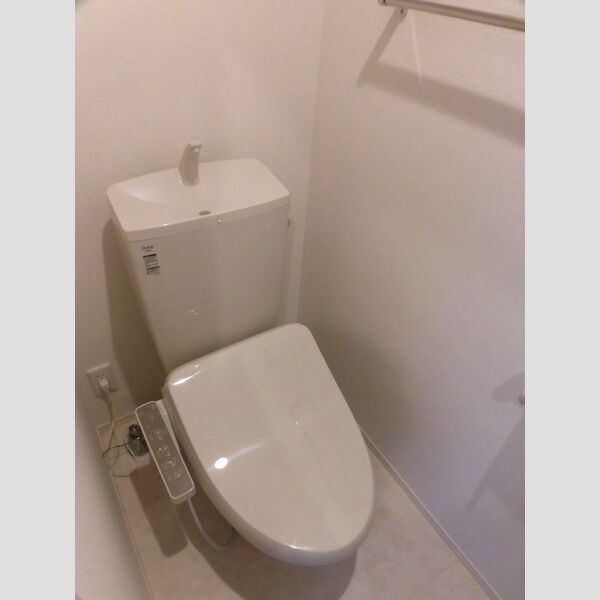 トイレ (103　温水洗浄便座トイレ)