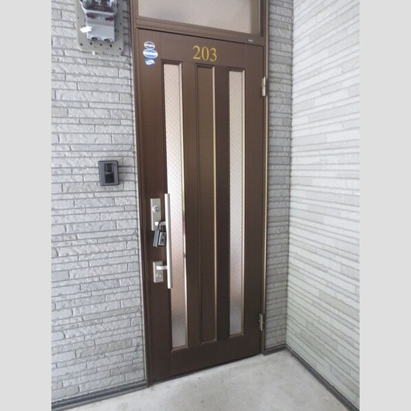 玄関 (203　玄関ドア)