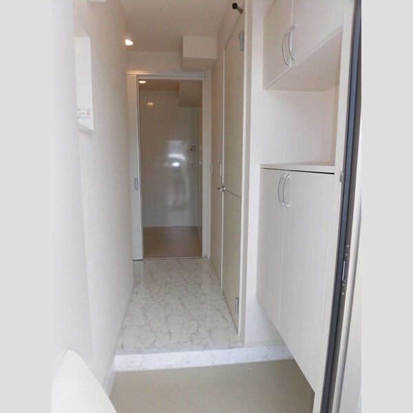 玄関 (B106　玄関)